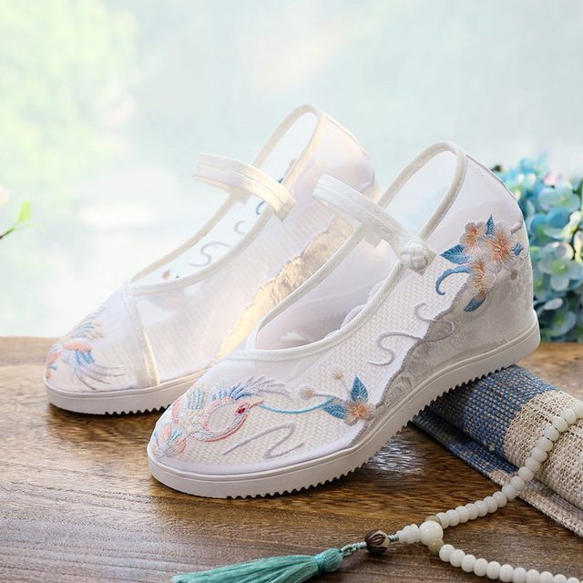 Embroidered Mary Pointed Jane Shoes Wedge