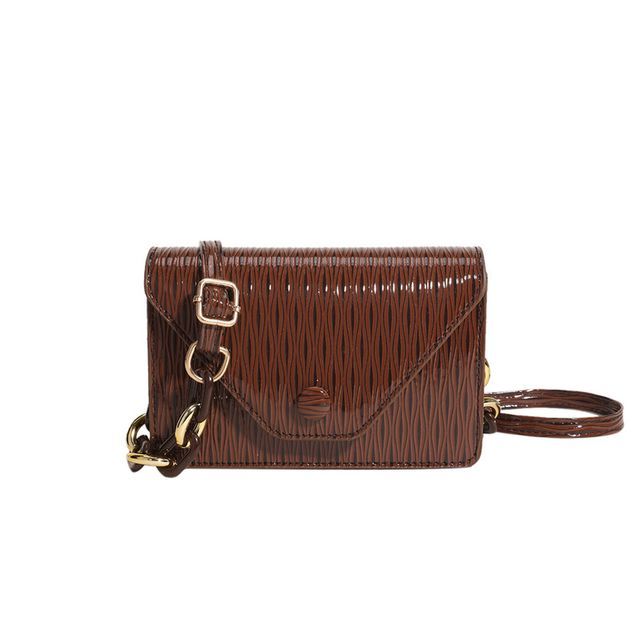 Flap Chain Crossbody Bag