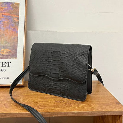 Snake Grain Flap Crossbody Bag