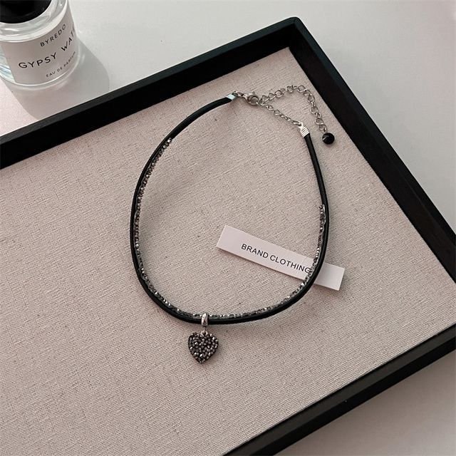 Necklace Heart Leather Cord Rhinestone Faux