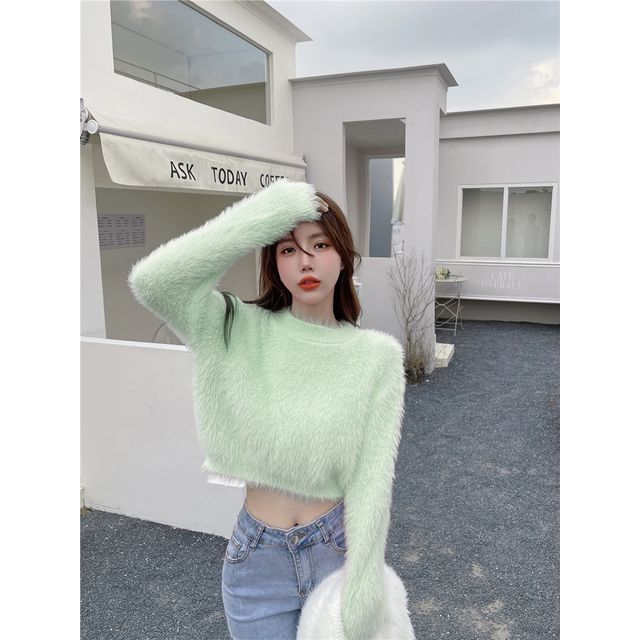Plain Neck Sweater Round Cropped