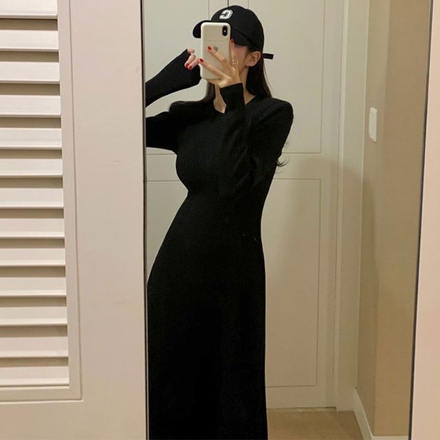 Long-Sleeve Crew Neck Plain Maxi T-Shirt Dress