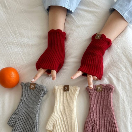 Gloves Fingerless Applique Lettering Knit