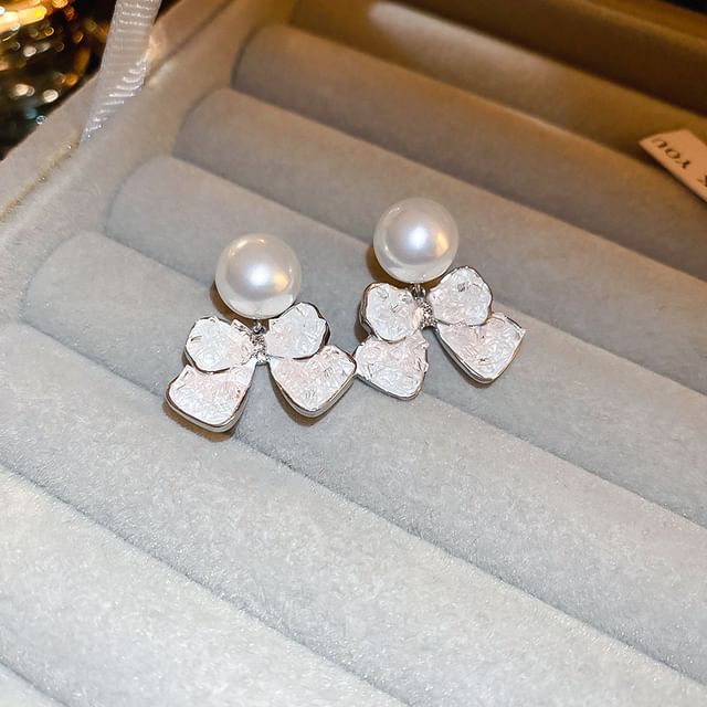 / Floral Alloy Pearl Designs) Faux Earring (Various Bow