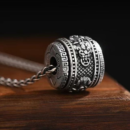 Embossed Alloy Pendant / Cord Necklace / Alloy Necklace / Set