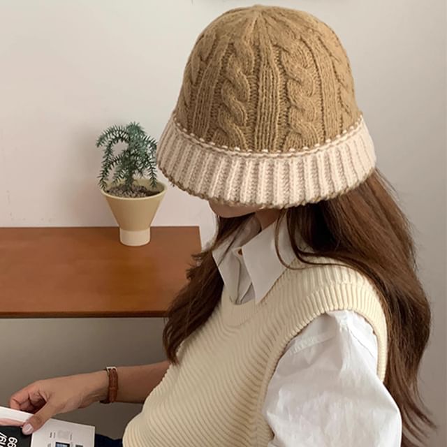 Two Tone Knit Cloche Hat