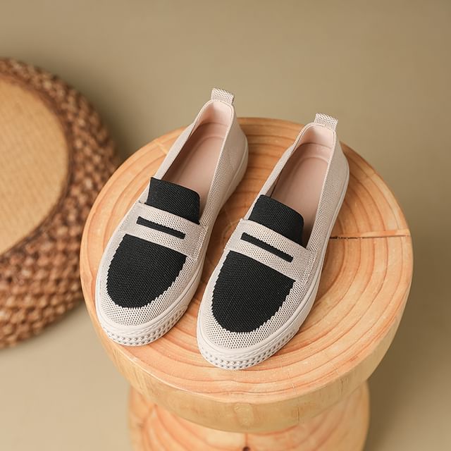 Trim Platform Contrast Slip-Ons
