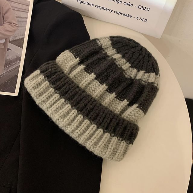 Knit Beanie Striped