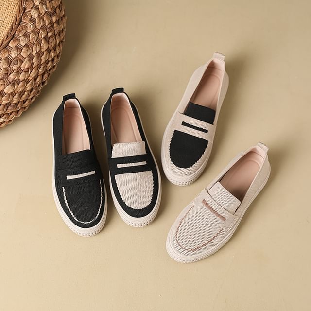 Trim Platform Contrast Slip-Ons