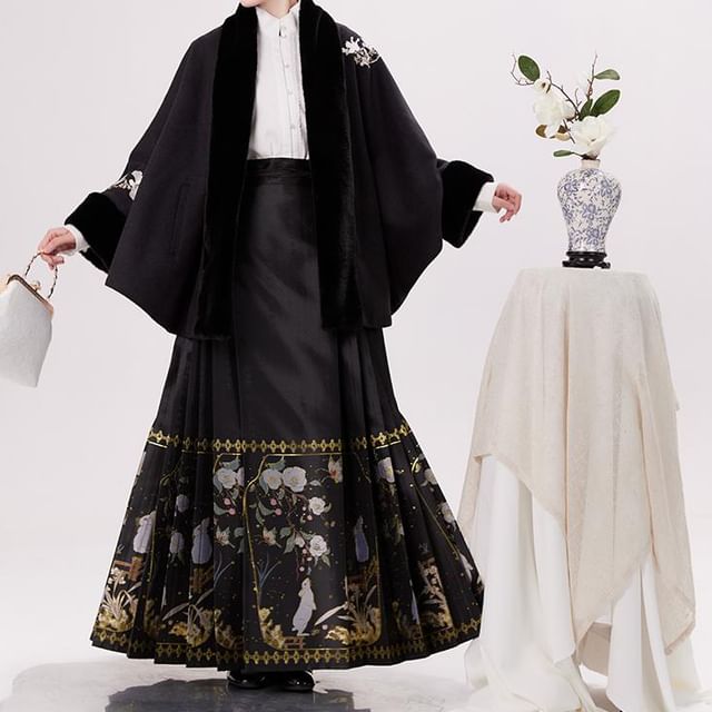 Traditional Chinese Embroidered Open Front Cape / High Waist Maxi A-Line Skirt / Long-Sleeve Blouse / Set