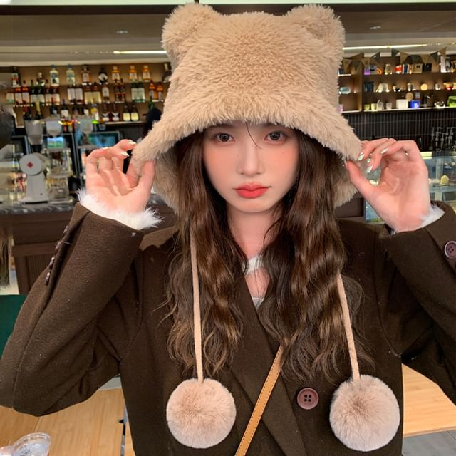 Ear Chenille Pom Hat Bear