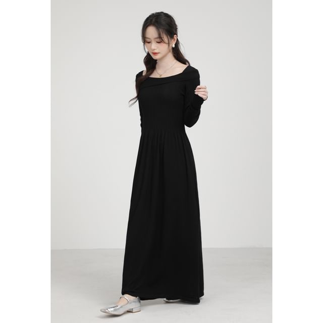 Long-Sleeve Off Shoulder Plain Maxi A-Line Dress