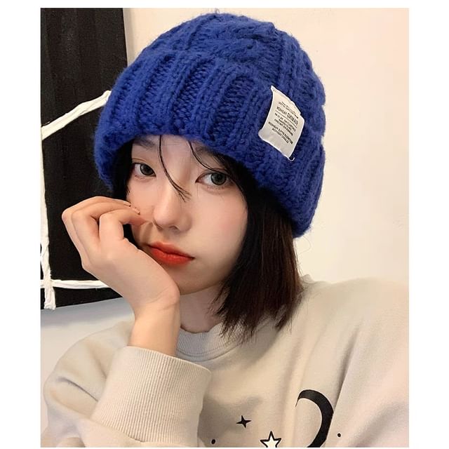 Lettering Beanie Applique Knit
