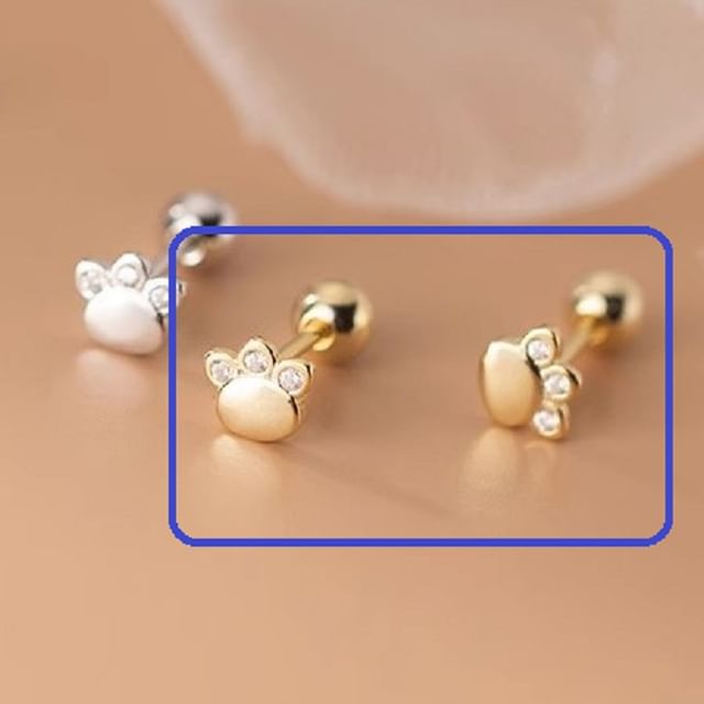 Rhinestone Paw Ear Stud