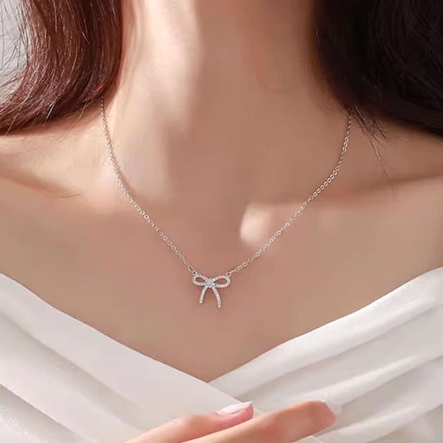 Ribbon Alloy Necklace