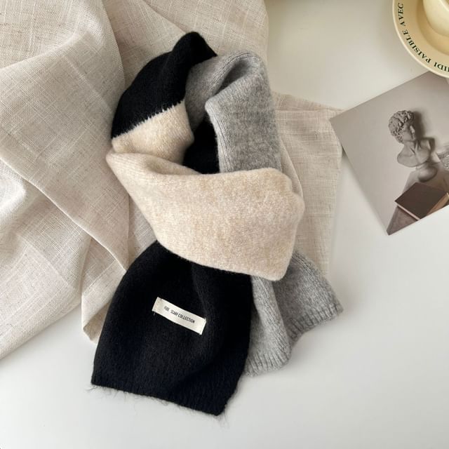 Color Scarf Block Knit