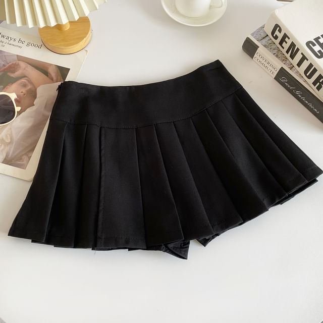 Mid Rise Plain Pleated Mini A-Line Skirt