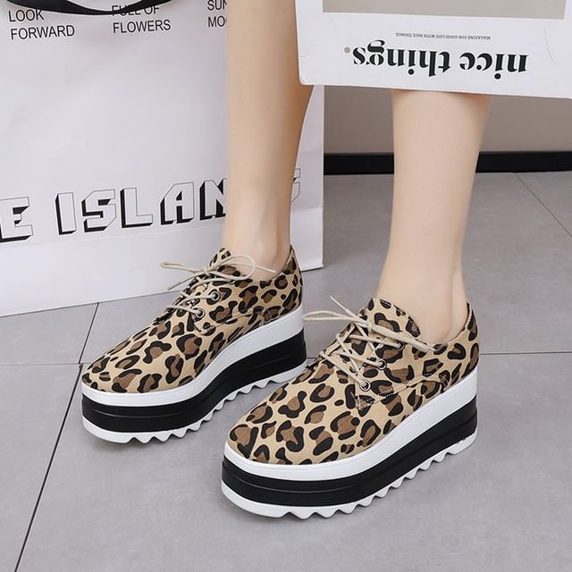 Lace-Up Print Platform Shoes Leopard