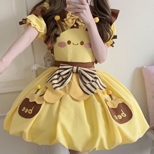 Short-Sleeve Bow Frill Trim Blouse / Bee Print A-Line Overall Dress / Jumper Shorts / Arm Sleeves / Bow / Underskirt / Headband / Set