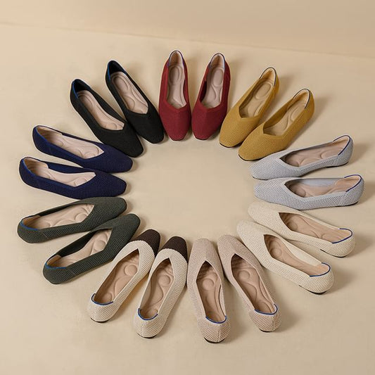 Plain Pointed Flats