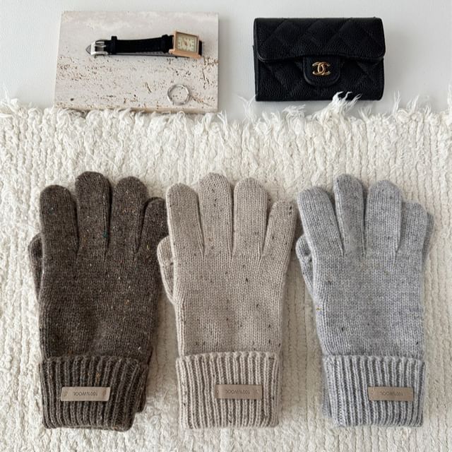 Wool Touchscreen Applique Gloves Lettering Knit