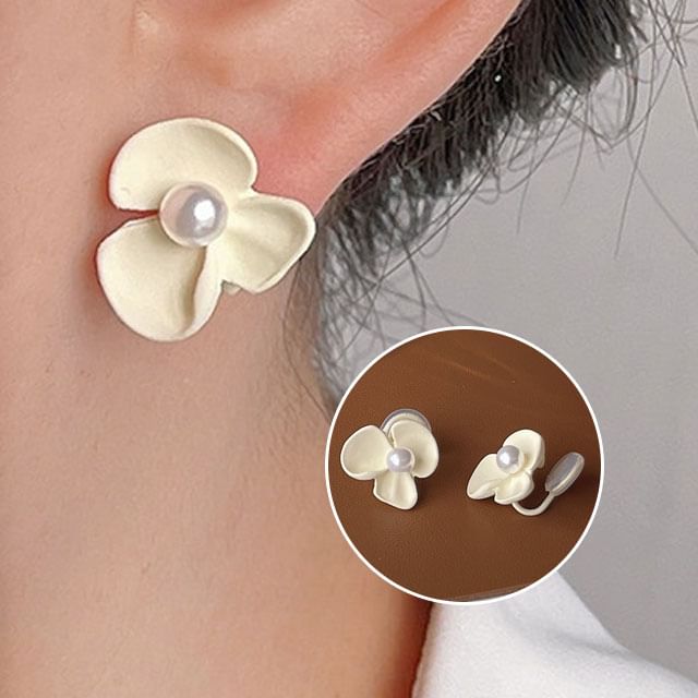 Pearl Earring Floral Clip-On Faux