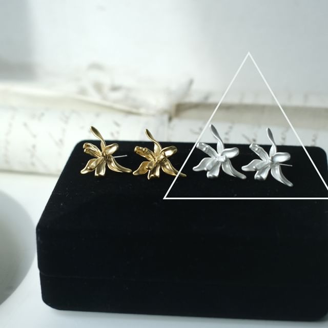 Floral Alloy Stud Earring