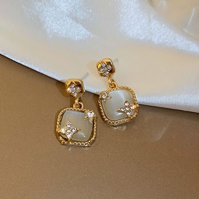 Earring / Faux Gemstone Stud Drop