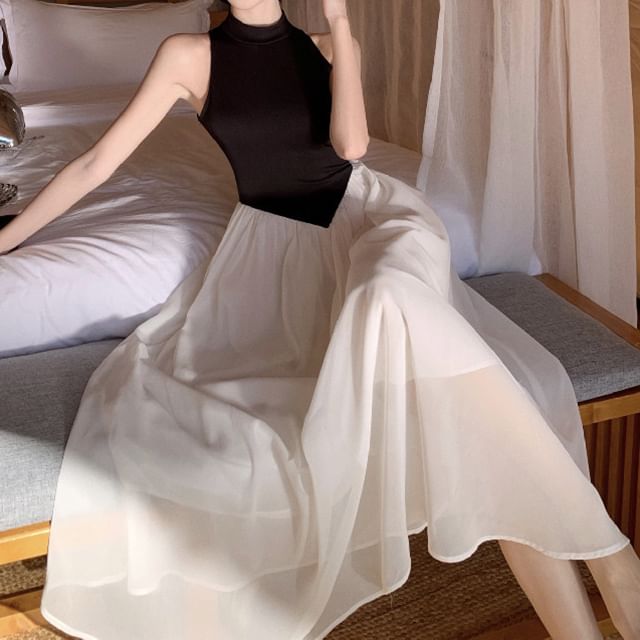 Sleeveless Maxi A-Line Tone Dress Two