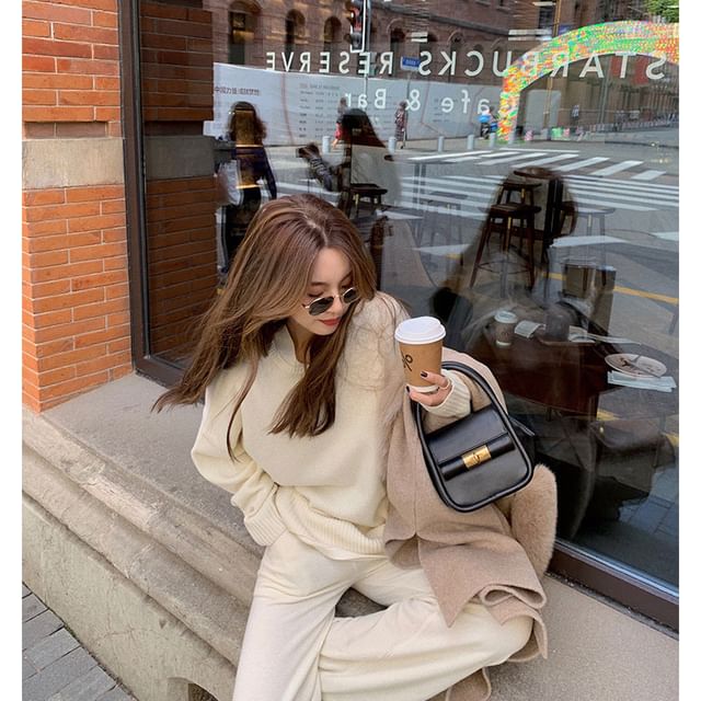 Long-Sleeve Neck T-Shirt Leg Set: + Two-Tone Pants Wide Waist High Crew