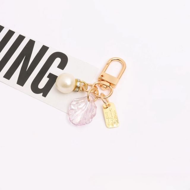 Faux Pearl Shell Acrylic Bag Charm Keyring