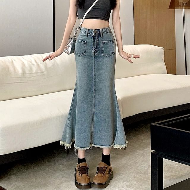 Mermaid Denim Midi Skirt with Frayed Hem and High Waist