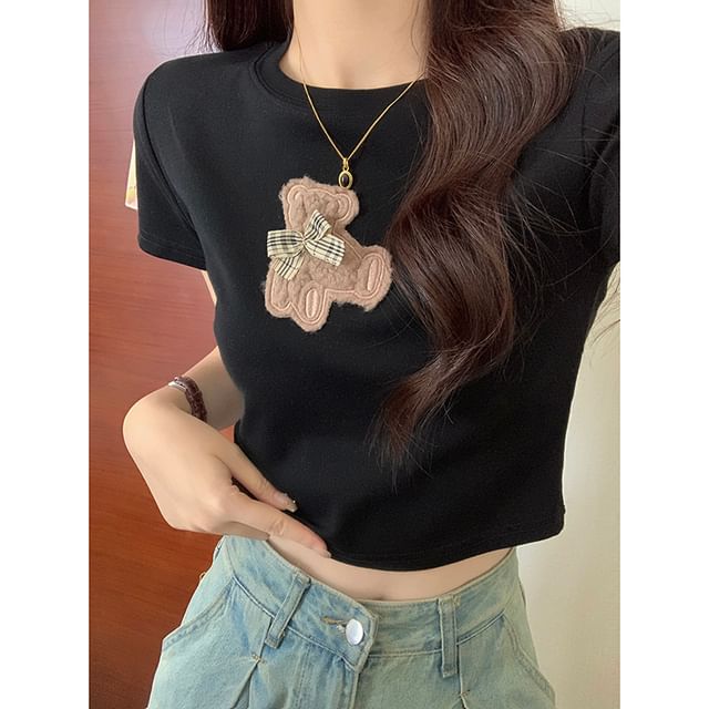 Short-Sleeve Crew Neck Bear Embroidered Cropped T-Shirt