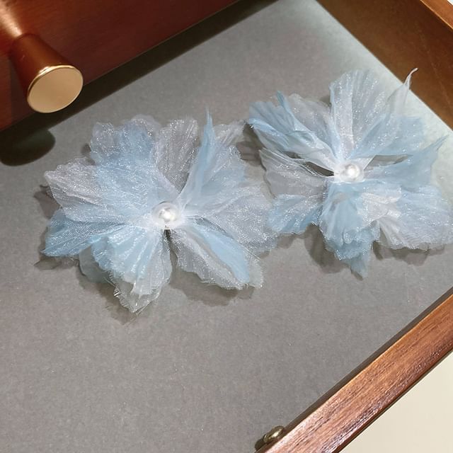 Floral Faux Mesh Stud Pearl Ear