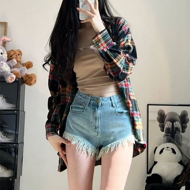 High Waist Fringed Washed Denim Hot Pants