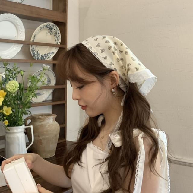 Triangle Head Scarf (Various Lace Embroidered Designs)