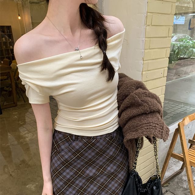 Ruched Plain Tee Short-Sleeve Crop Off-Shoulder