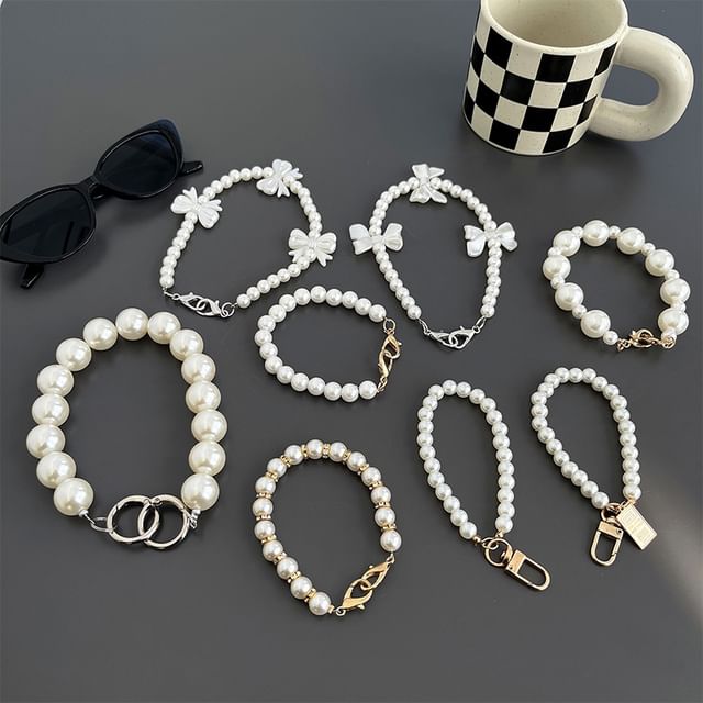 Faux Pearl (Various Strap Phone Designs)