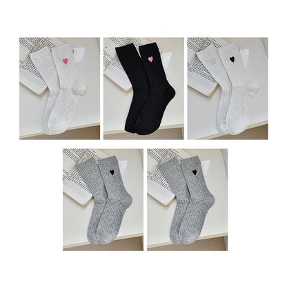 Heart Embroidered Socks Set