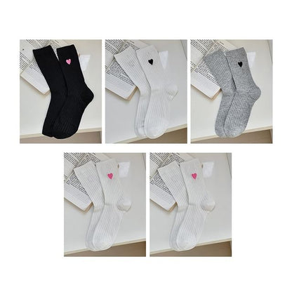 Heart Embroidered Socks Set