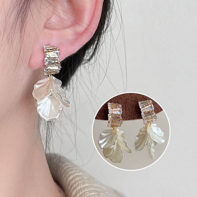 Rhinestone Earring Alloy Petal Drop