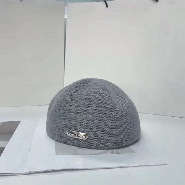 Beret Metal Plate Lettering Hat