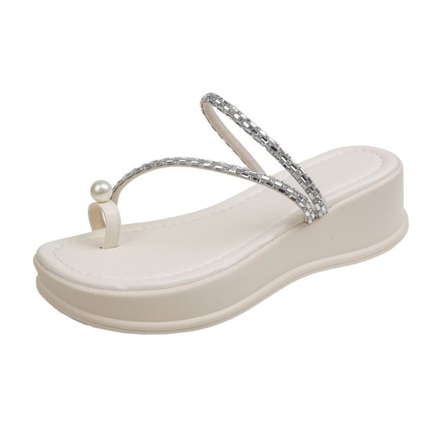 Platform Rhinestone Strap Faux Pearl Accent Toe Loop Sandals