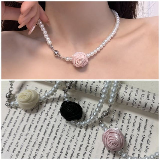 Necklace Floral Faux Pearl