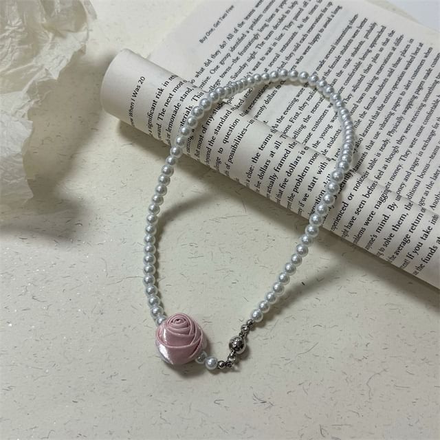 Necklace Floral Faux Pearl