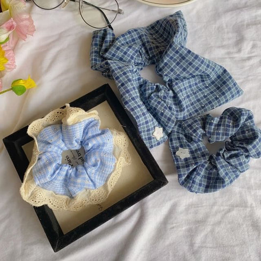 Plaid Scrunchie