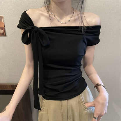 Short-Sleeve Asymmetrical Bow Plain Top