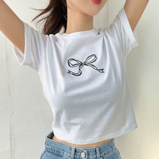 Short-Sleeve Round Neck Bow Embroidered Tee