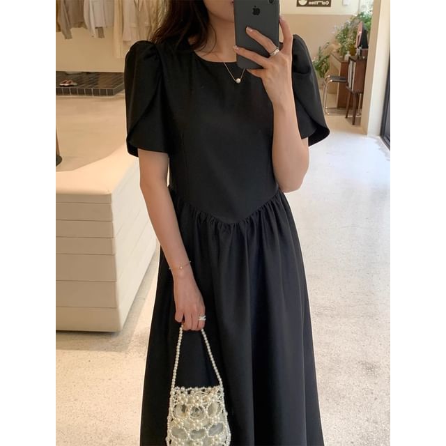 Short-Sleeve Round Neck Plain Midi A-Line Dress