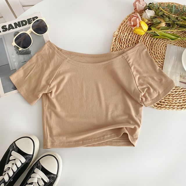 Short-Sleeve Off Shoulder Plain T-Shirt